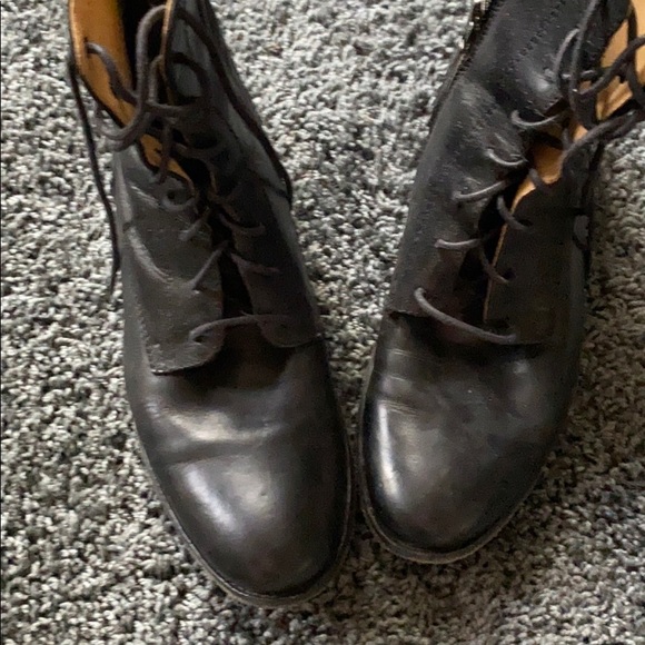 Frye Boots - Zipper - size 9b. - Picture 3 of 9